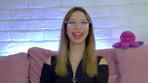 Snapshot of malialandre chatting on 09.26.25 Malialandre online show from 09.26.25