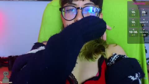 Snapshot of malicia_witch_ chatting on 01.08.25 Mar Alicia Rosie v A L I C I A W I T C - Meg Cherie online show from 01.08.25