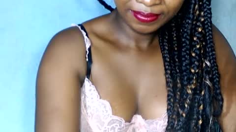 malinah01 online show from 12.10.24