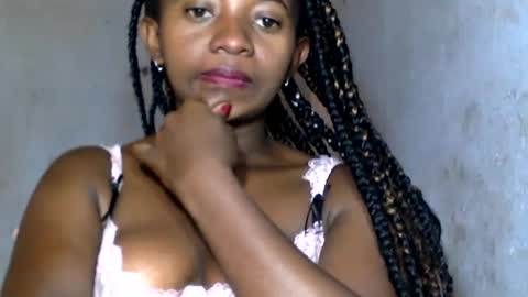 malinah01 online show from 12.11.24