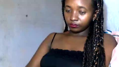 malinah01 online show from 12.13.24