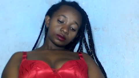 malinah01 online show from 12.23.24