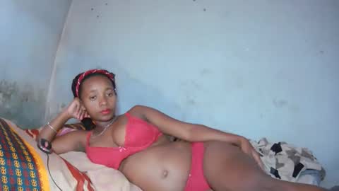 malinah01 online show from 09.16.25