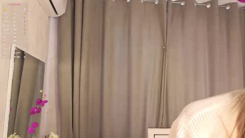 Evelyn online show from 02.05.26