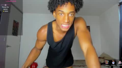 Snapshot of malkongarcia chatting on 10.22.25 malkongarcia online show from 10.22.25