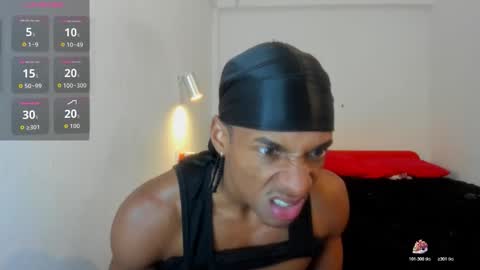 Snapshot of malkongarcia chatting on 11.18.25 malkongarcia online show from 11.18.25