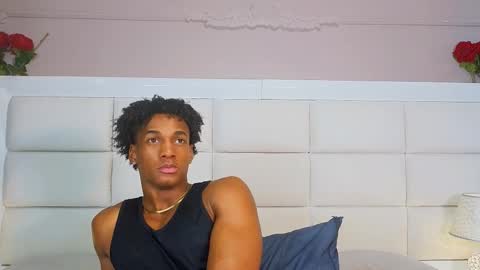 Snapshot of malkongarcia chatting on 12.14.25 malkongarcia online show from 12.14.25