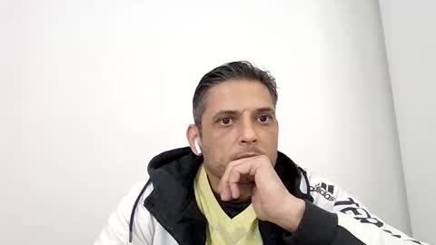 Snapshot of malledepampa chatting on 11.14.25 malledepampa online show from 11.14.25