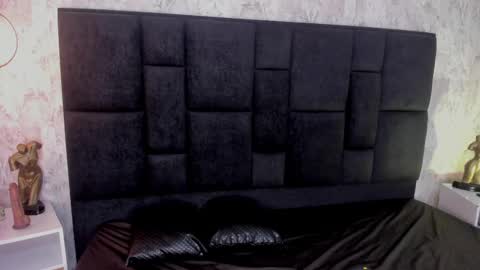 mallory_dietlinde online show from 02.14.25