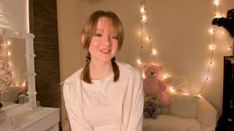 Snapshot of mallorygray chatting on 03.15.26 Lilit online show from 03.15.26