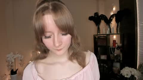 Snapshot of mallorygray chatting on 04.04.26 Lilit online show from 04.04.26