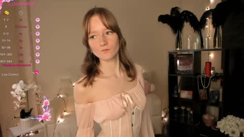 Snapshot of mallorygray chatting on 04.06.26 Lilit online show from 04.06.26