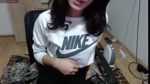 mallorymyers online show from 11.30.25