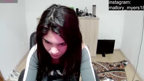 mallorymyers online show from 12.04.25