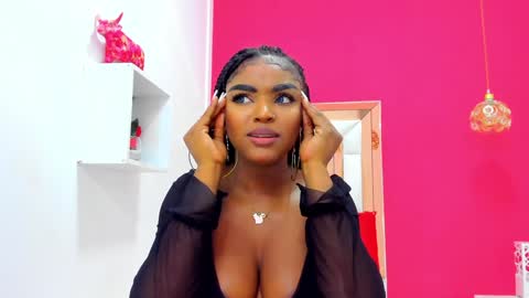 Snapshot of malu_horny_69 chatting on 12.05.24 Melanie online show from 12.05.24