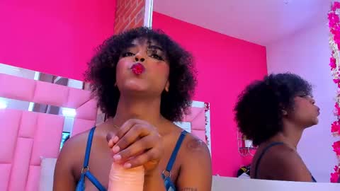 Snapshot of malu_horny_69 chatting on 03.08.25 Melanie online show from 03.08.25