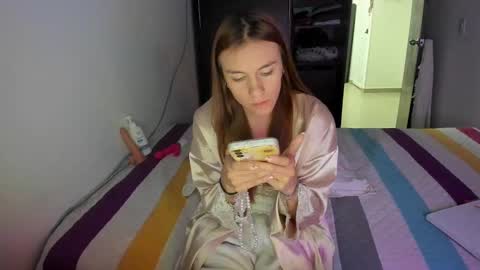 Snapshot of malucam_06 chatting on 12.02.24 instagram nueela online show from 12.02.24