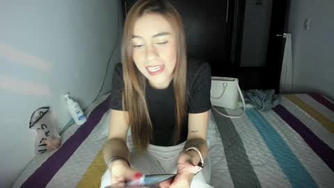 Snapshot of malucam_06 chatting on 12.05.24 instagram nueela online show from 12.05.24