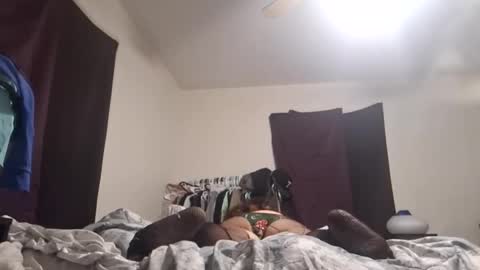 Mamadearest online show from 12.03.25