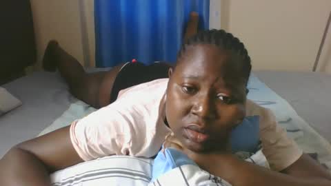 mamasita2023 online show from 02.14.25