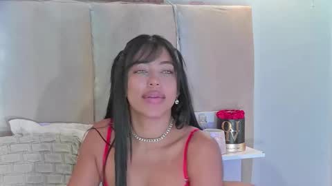Snapshot of mami_natacha19x chatting on 09.24.25 nati online show from 09.24.25