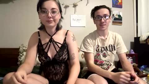 MamiCloudz online show from 03.02.25