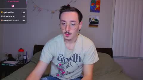 MamiCloudz online show from 11.13.25