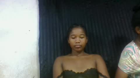 Snapshot of mamieriela chatting on 02.06.26 mamieriela online show from 02.06.26