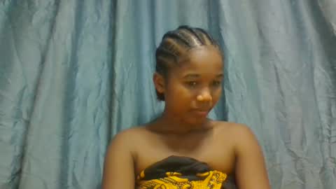 Snapshot of mamieriela chatting on 03.07.26 mamieriela online show from 03.07.26