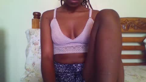 Snapshot of mammaplay chatting on 09.18.25 mammaplay online show from 09.18.25