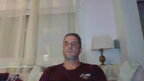 Snapshot of man211172 chatting on 12.19.24 man211172 online show from 12.19.24