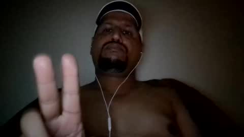 Snapshot of man_new chatting on 02.06.25 Man new online show from 02.06.25