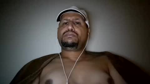 Snapshot of man_new chatting on 03.11.25 Man new online show from 03.11.25