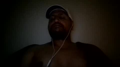 Snapshot of man_new chatting on 09.14.25 Man new online show from 09.14.25