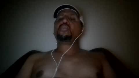 Snapshot of man_new chatting on 10.11.25 Man new online show from 10.11.25