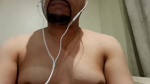 Snapshot of man_new chatting on 10.18.25 Man new online show from 10.18.25