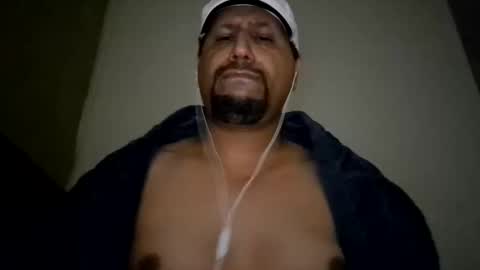 Snapshot of man_new chatting on 11.05.25 Man new online show from 11.05.25