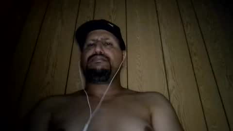 Snapshot of man_new chatting on 11.27.25 Man new online show from 11.27.25