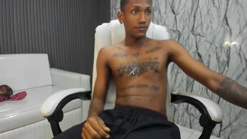 man_san11 online show from 11.17.25