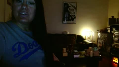 mandaloriangirlsfight online show from 10.30.25