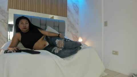 Mandy Dark online show from 04.23.26