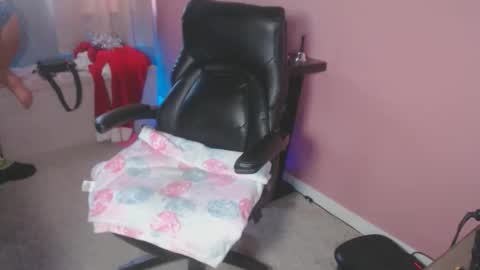 Snapshot of mandybabyxxx chatting on 11.30.25 MandyBabyXXX online show from 11.30.25