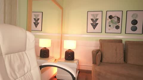 Mandy Collins online show from 04.09.26