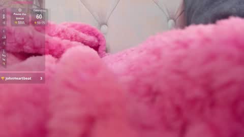 Snapshot of mandyminx66 chatting on 12.18.24 Mandy Val online show from 12.18.24