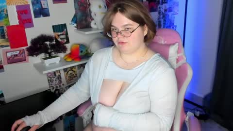 Maneela online show from 05.31.26