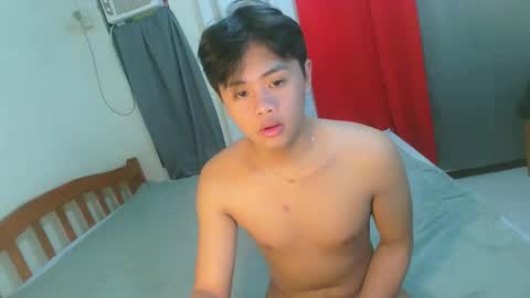 Snapshot of manhattan_men18 chatting on 10.01.25 JM18 online show from 10.01.25