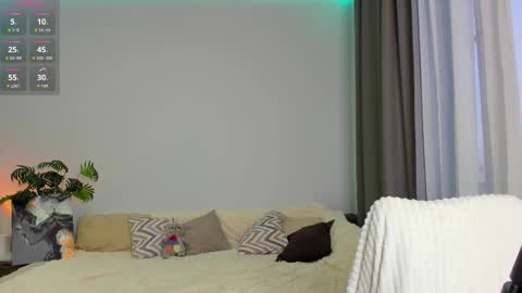 Snapshot of manita_misti chatting on 11.01.25 Manita online show from 11.01.25