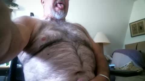 Snapshot of manleg439 chatting on 11.25.25 manleg439 online show from 11.25.25