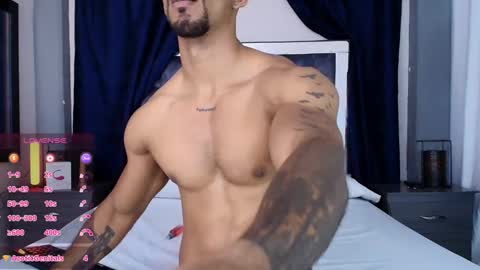 Snapshot of manolo_hot1 chatting on 02.12.25 Manolo Hot 1 online show from 02.12.25