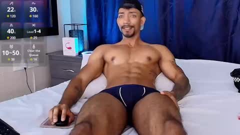 Snapshot of manolo_hot1 chatting on 02.26.25 Manolo Hot 1 online show from 02.26.25